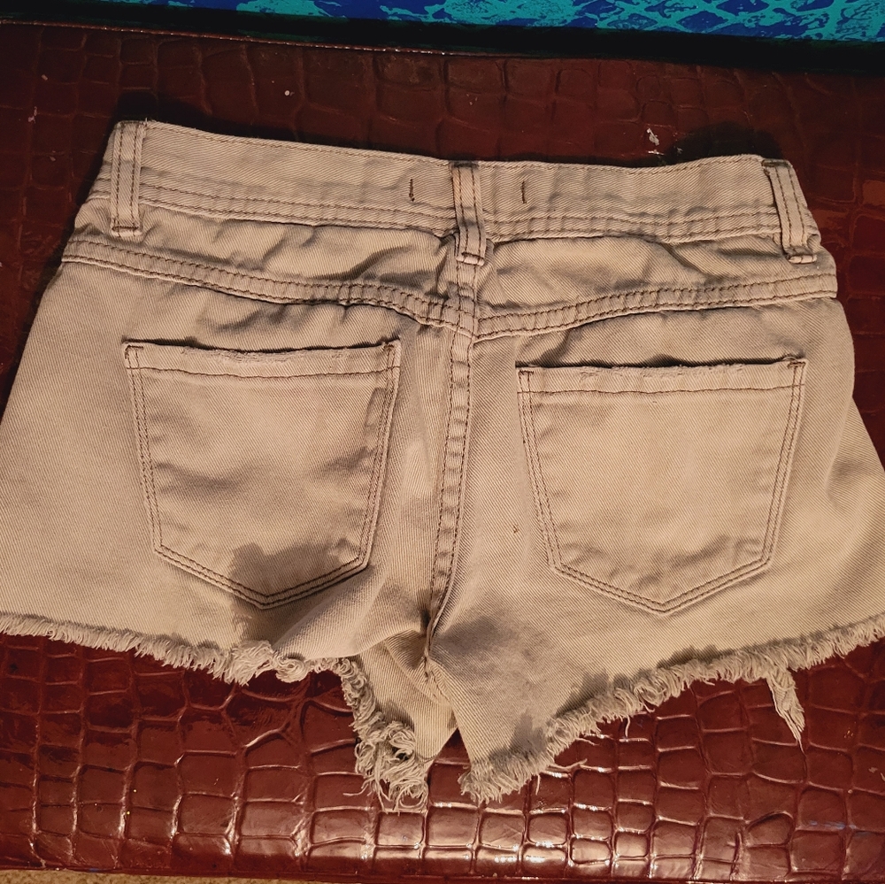 Free people denim short size 24 - Picture 2 of 3